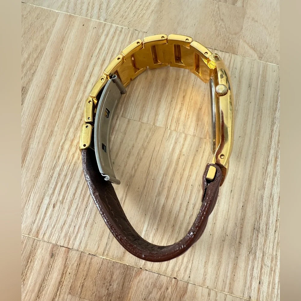 Lafayette gold tone brown leather watch NEW BATTERY